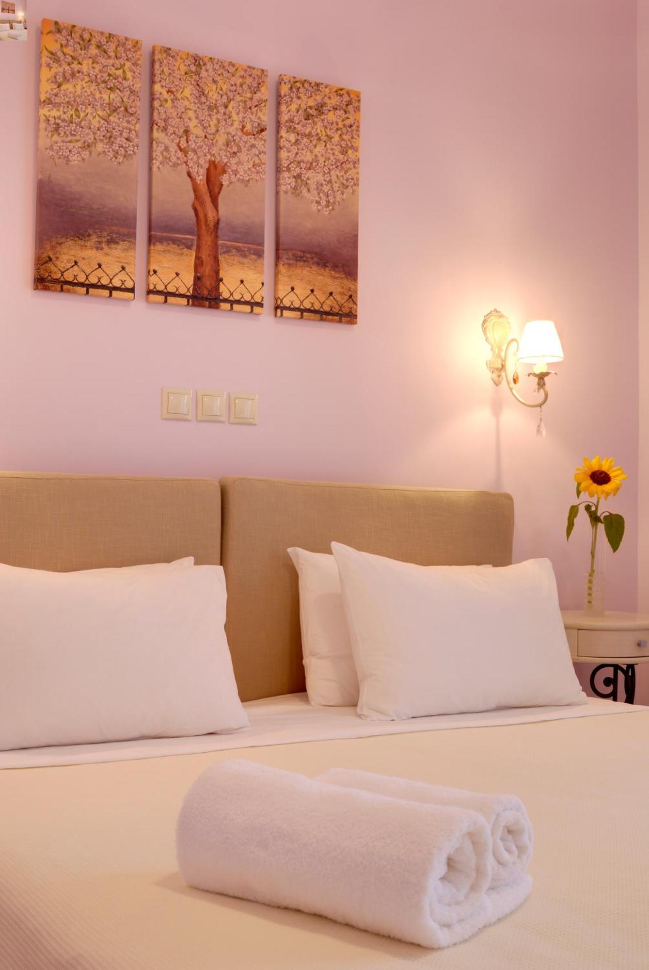Byzantinon Hotel Leonídion Екстериор снимка